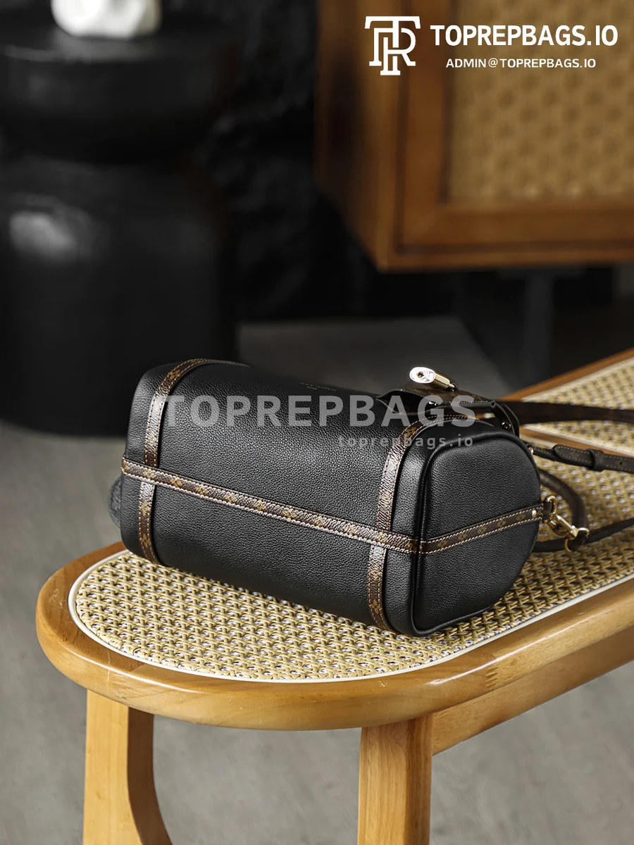 i1763460128654_5171_0_5 Louis Vuitton Express Small in Black
