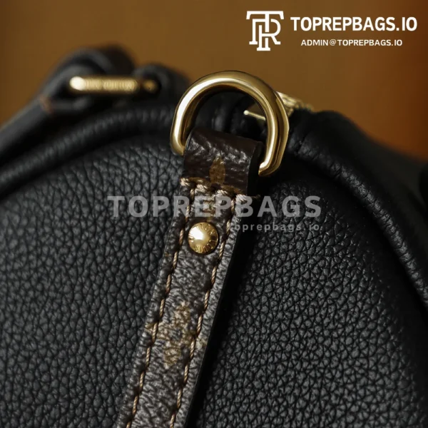 i1763460248035_7290_0_10 Louis Vuitton Express Small in Black