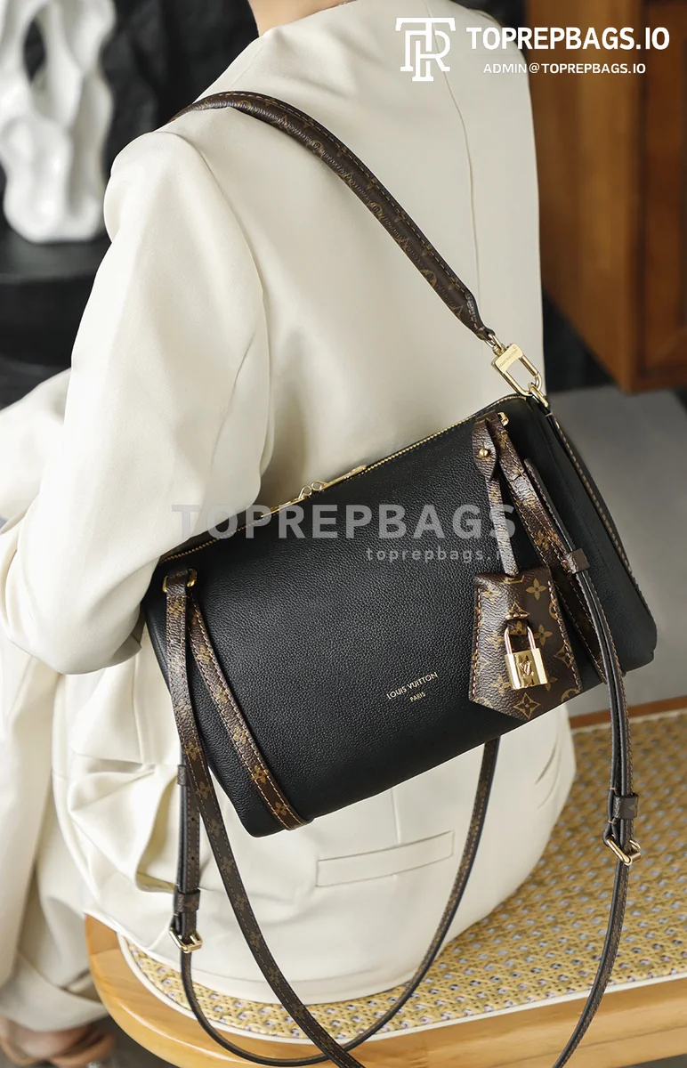 i1763460348550_644_0_2 Louis Vuitton Express Small in Black