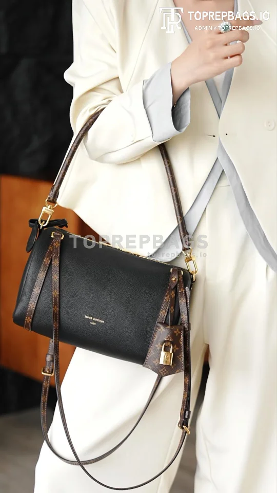 i1763460442949_1725_0_0 Louis Vuitton Express Small in Black