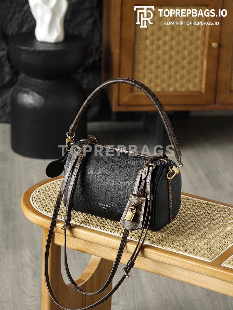 i1763460586379_3838_0_9 Louis Vuitton Express Small in Black