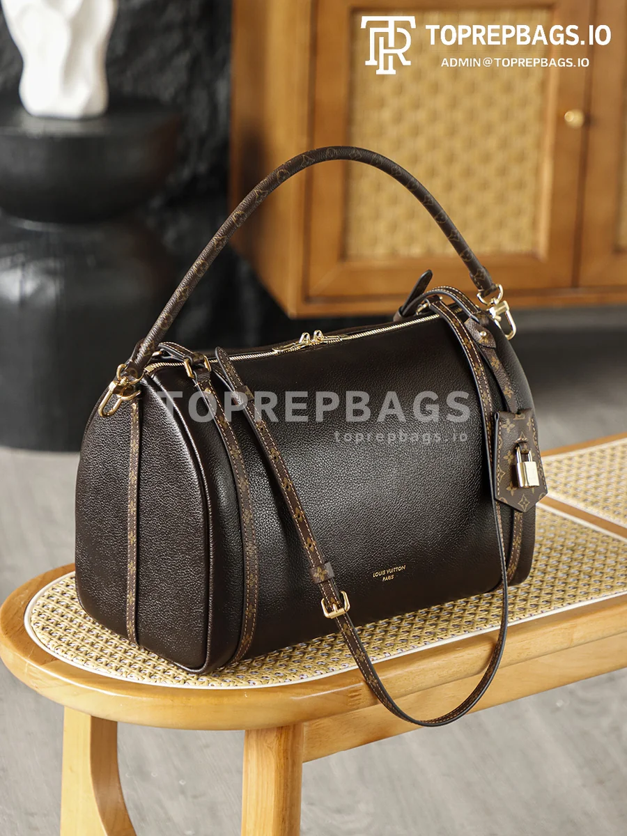 i1763460775516_113_0_6 Louis Vuitton Express in Brown