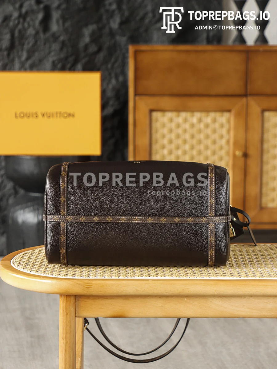 i1763460775556_9988_0_3 Louis Vuitton Express in Brown