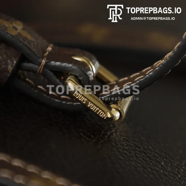 i1763460859183_2745_0_4 Louis Vuitton Express in Brown