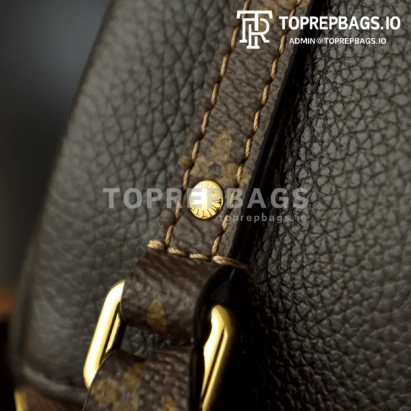i1763460860260_6318_0_2 Louis Vuitton Express in Brown