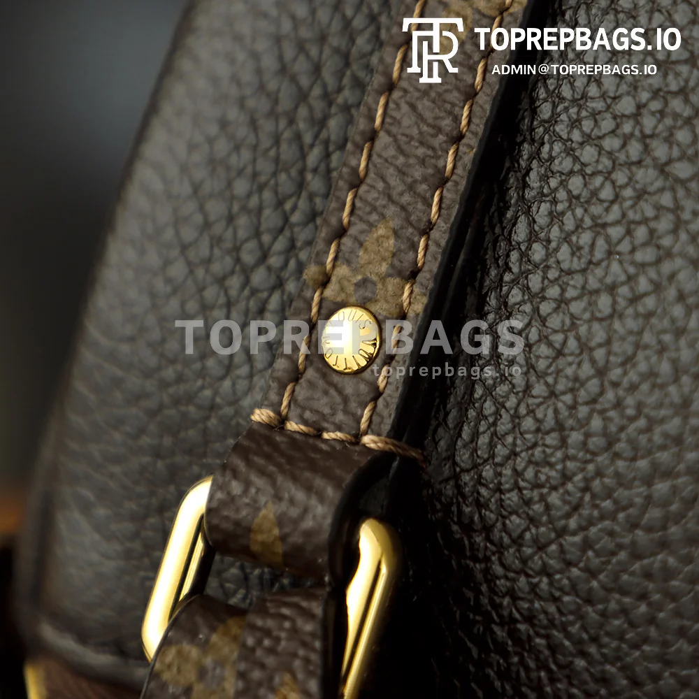 i1763460860260_6318_0_2 Louis Vuitton Express in Brown