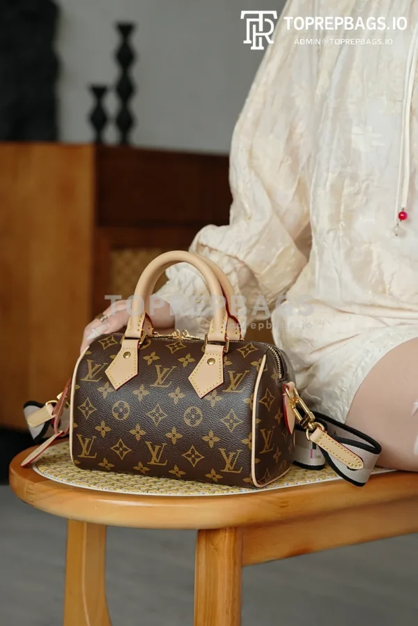 i1763534198068_6600_0_0 Louis Vuitton Speedy in Brown