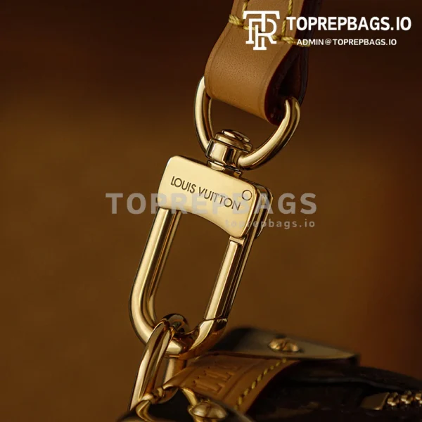 i1763637661551_290_0_8 Louis Vuitton Side Trunk Small in Brown