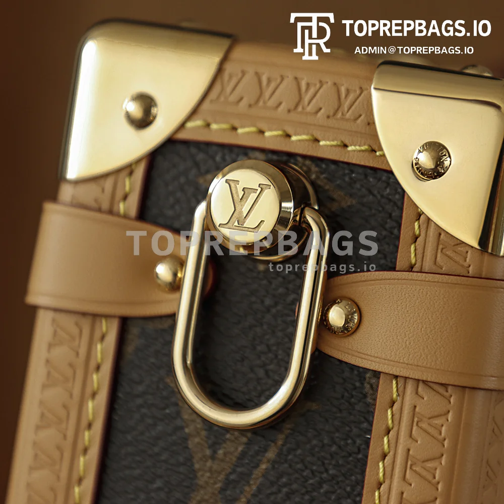 i1763637661551_5204_0_1 Louis Vuitton Side Trunk Small in Brown