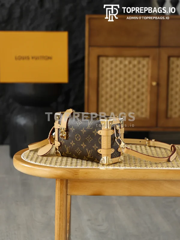i1763637726237_7172_0_1 Louis Vuitton Side Trunk Small in Brown
