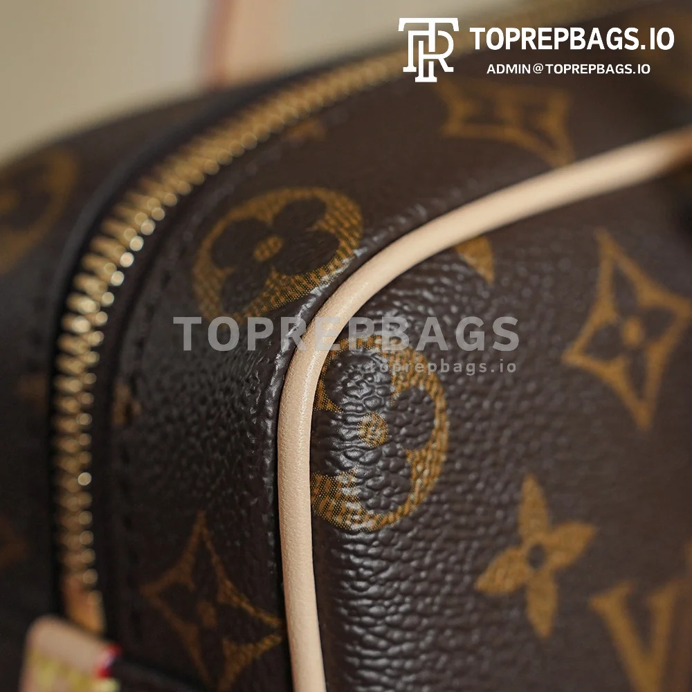 i1763797266287_3017_0_3 Louis Vuitton Hang On Hobo in Brown