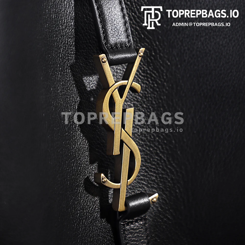 i1763978932522_7162_0_1 YSL Le 5 A 7 in Black