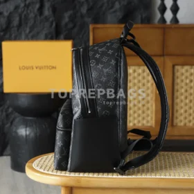 Louis Vuitton Discovery in Black