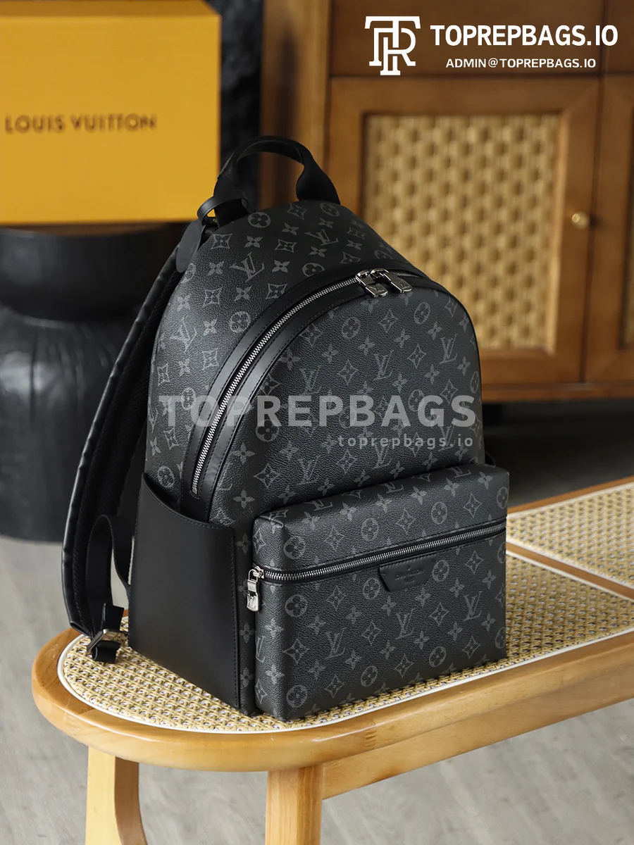 i1764060839821_4464_0_5 Louis Vuitton Discovery in Black
