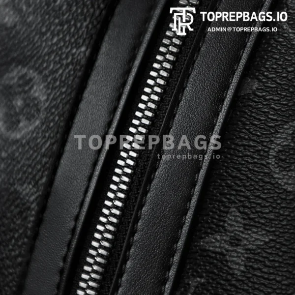 i1764060927660_5530_0_7 Louis Vuitton Discovery in Black