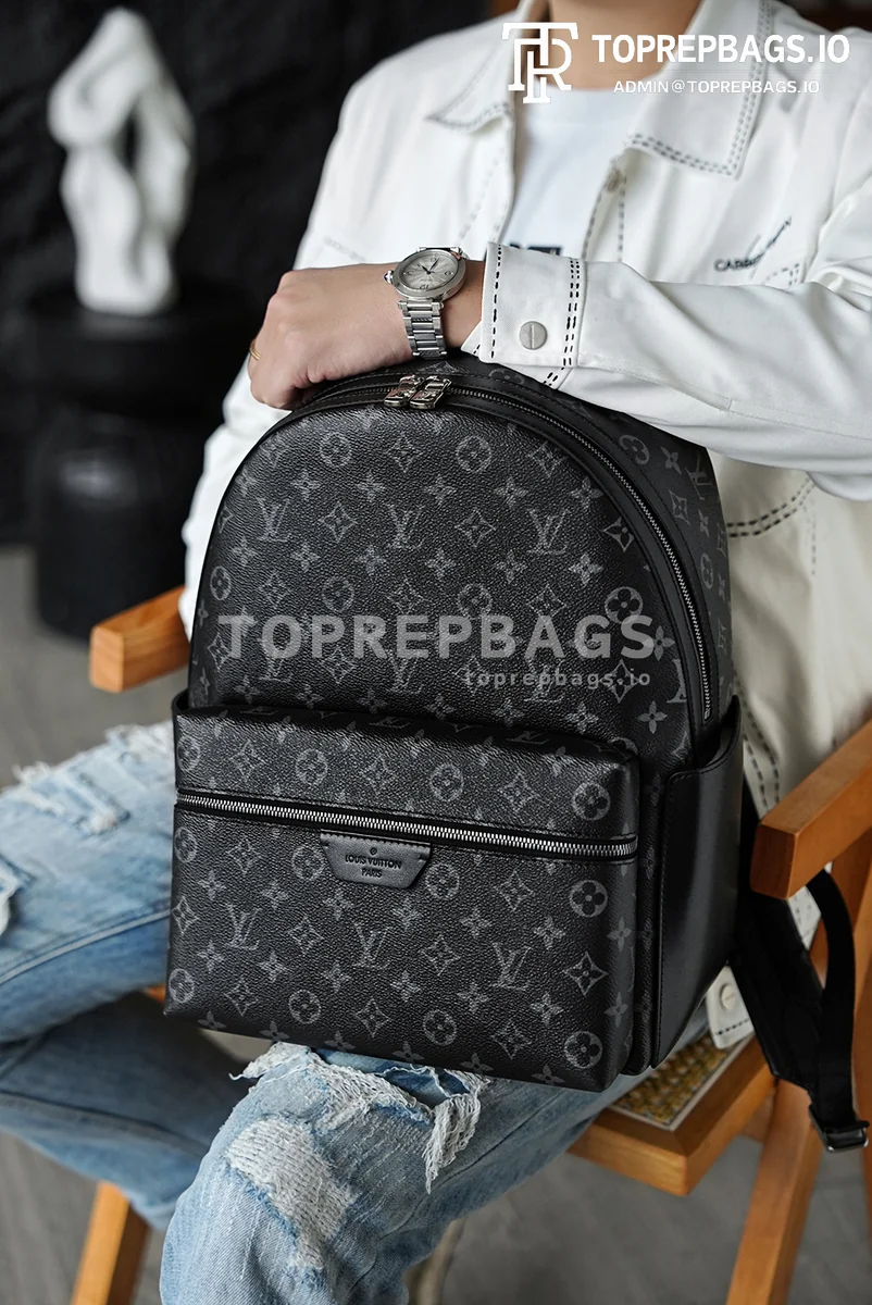 i1764060985044_2733_0_7 Louis Vuitton Discovery in Black