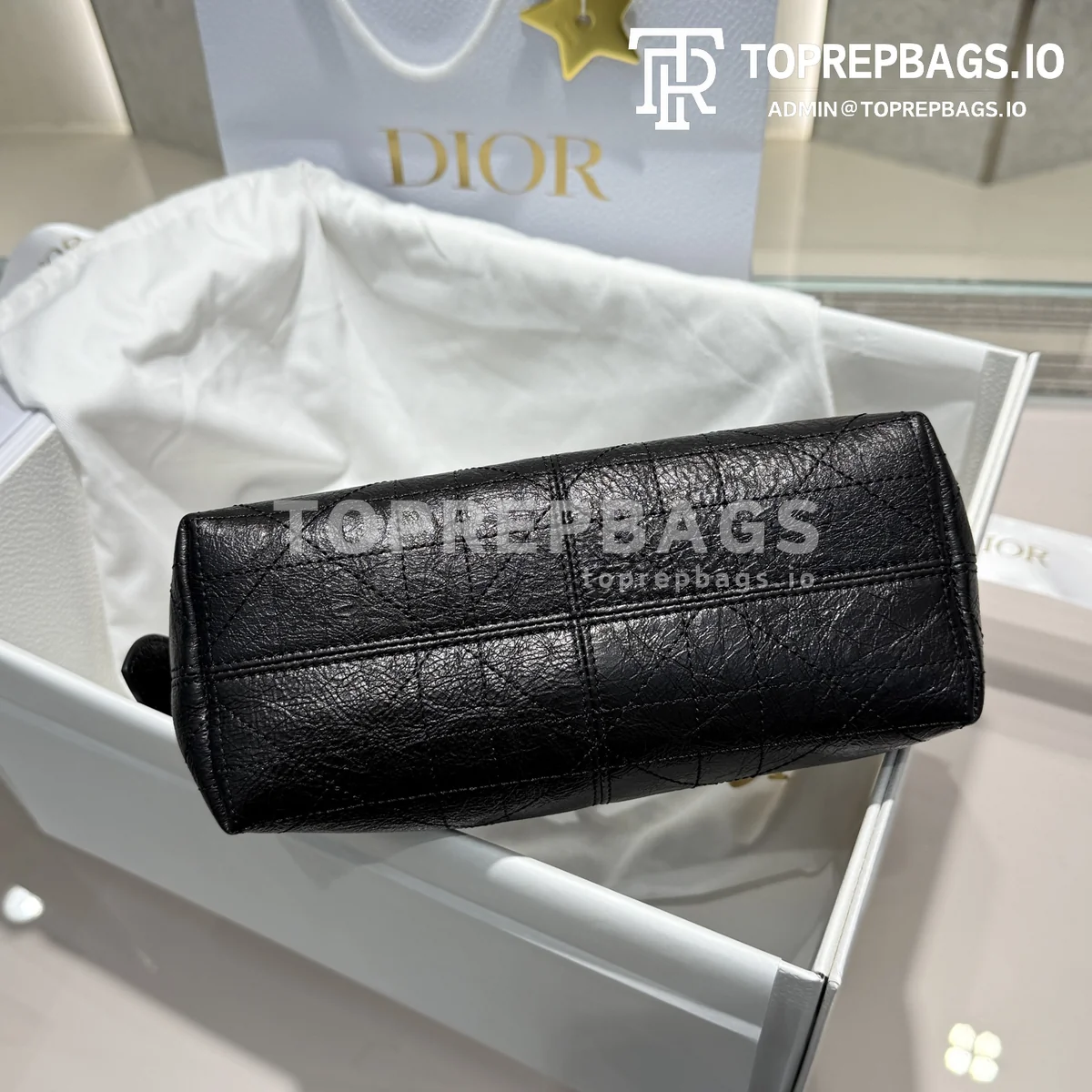 i1764228994966_9061_0_4 Dior Voyage Small Hobo in Black