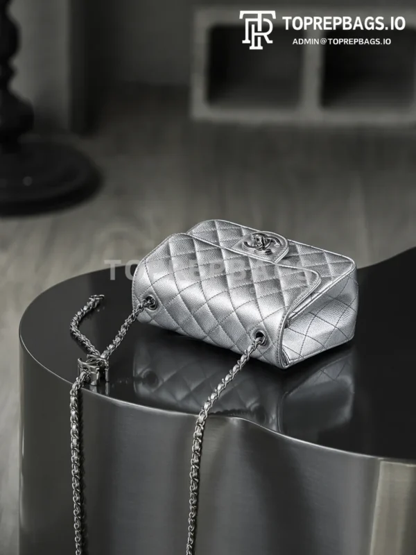 i1764239552248_1360_0_6 Chanel Pearl Crush Square Mini Caviar Leather Silver-tone Hardware Shoulder Bag detailed product image
