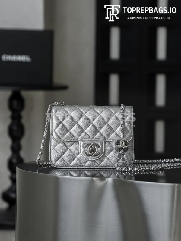 i1764239553953_4474_0_0 Chanel Pearl Crush Square Mini Caviar Leather Silver-tone Hardware Shoulder Bag detailed product image
