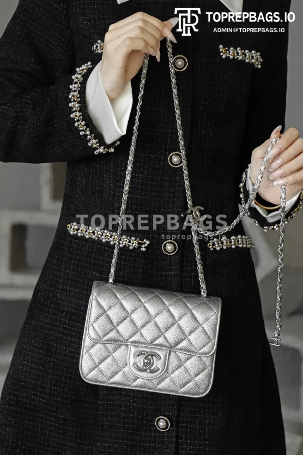 i1764239719120_7580_0_10 Chanel Pearl Crush Square Mini Caviar Leather Silver-tone Hardware Shoulder Bag detailed product image
