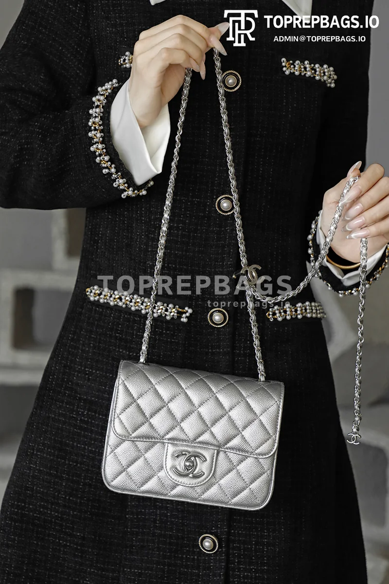 i1764239719120_7580_0_10 Chanel Pearl Crush Square Mini Caviar Leather Silver-tone Hardware Shoulder Bag detailed product image