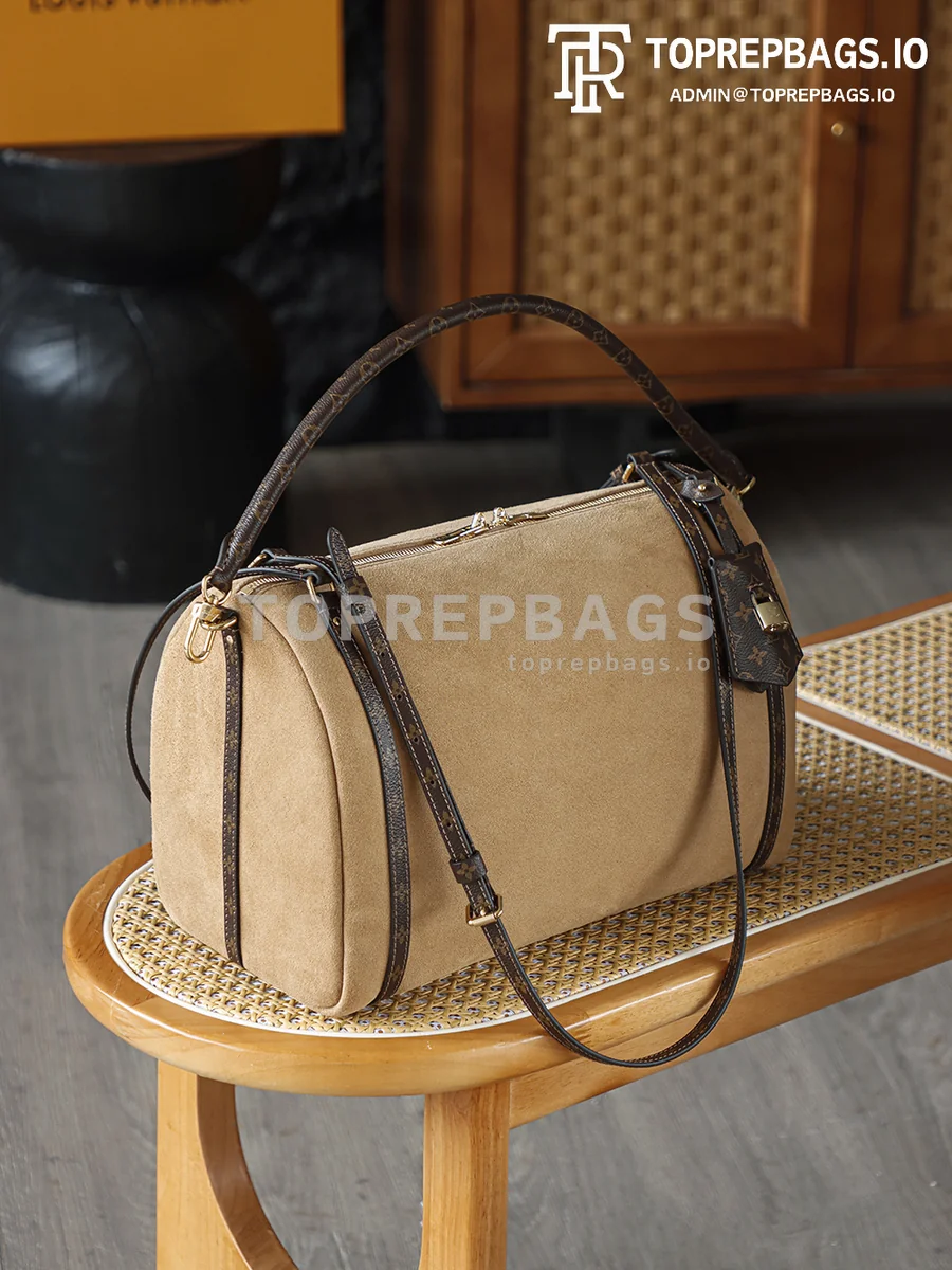 i1764672451387_5433_0_5 Louis Vuitton Express Medium in Brown