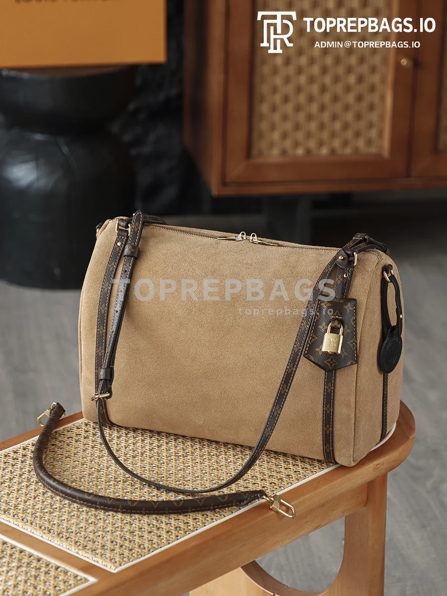 i1764672452736_6041_0_9 Louis Vuitton Express Medium in Brown