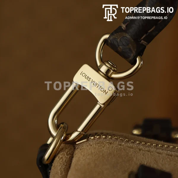 i1764672551325_4250_0_5 Louis Vuitton Express Medium in Brown