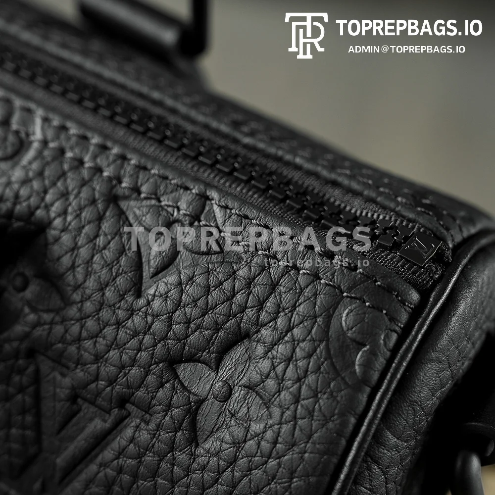 i1765460393220_35_0_3 Louis Vuitton Keepall in Black
