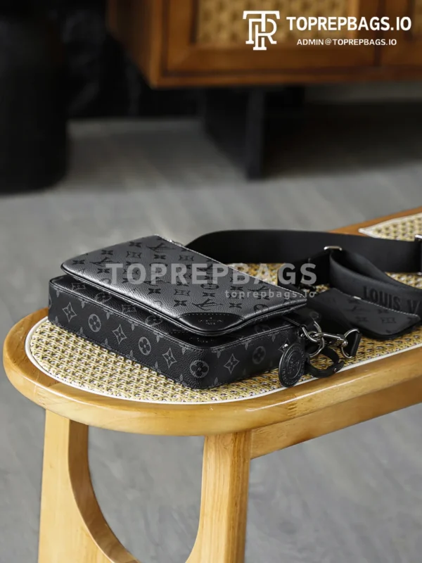i1765522184589_5503_0_6 Louis Vuitton Trio Messenger in Grey