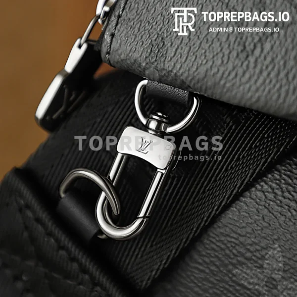i1765522299934_6394_0_5 Louis Vuitton Trio Messenger in Grey