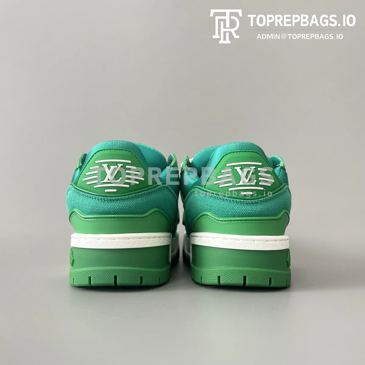 i1765787974461_2793_0_4 Louis Vuitton in Green