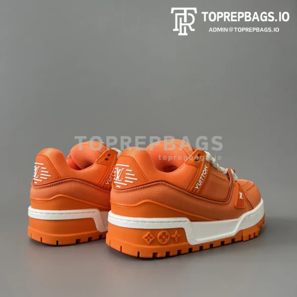 i1765788054463_1637_0_3 Louis Vuitton in Orange