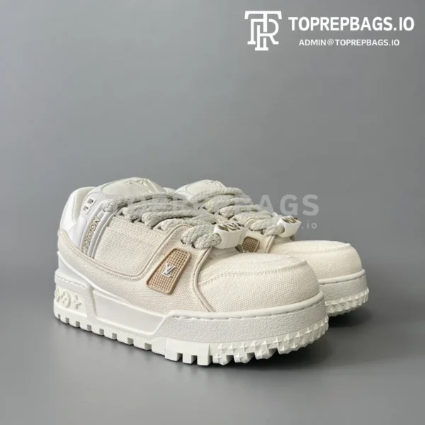 i1765788078820_2875_0_2 Louis Vuitton in Beige