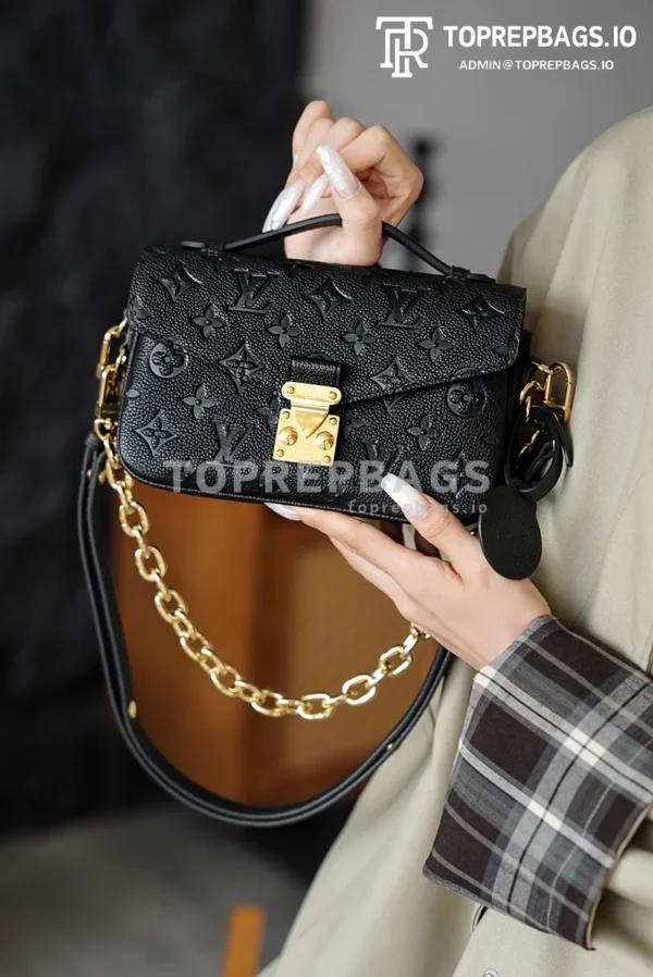 i1766219636107_6007_0_3 Louis Vuitton Pochette Metis in Black