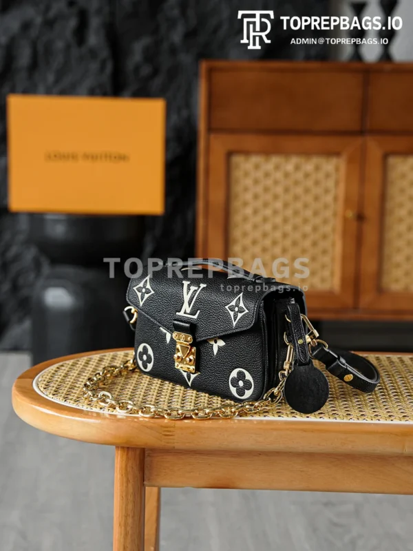 i1766220326652_4391_0_1 Louis Vuitton Pochette Metis in Black