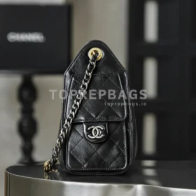 Chanel 25 Bag Mini in Black