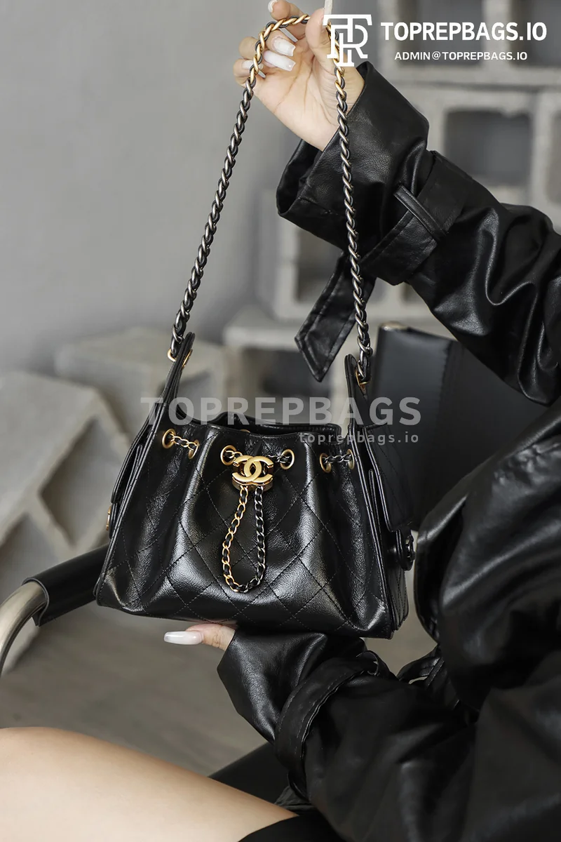 i1766459307233_1361_0_7 Chanel 25 Bag Mini in Black
