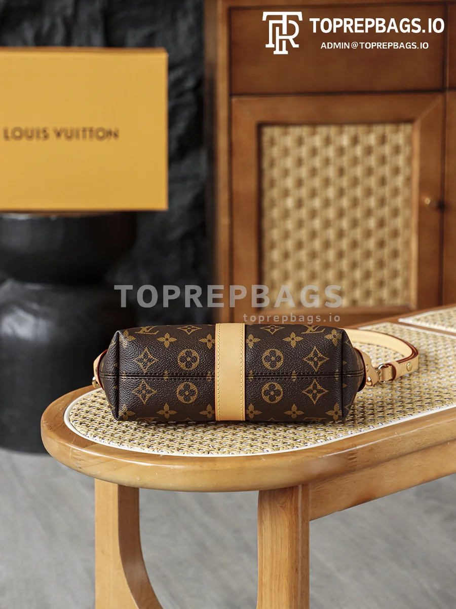 i1767170558060_3030_0_4-1 Louis Vuitton Pochette Mia in Brown