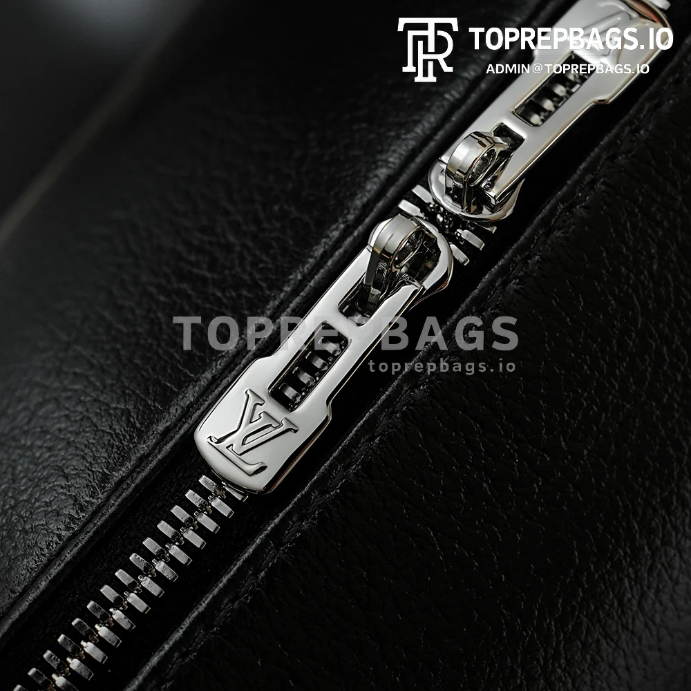 i1767505723550_4454_0_2 Louis Vuitton Express Mini in Black