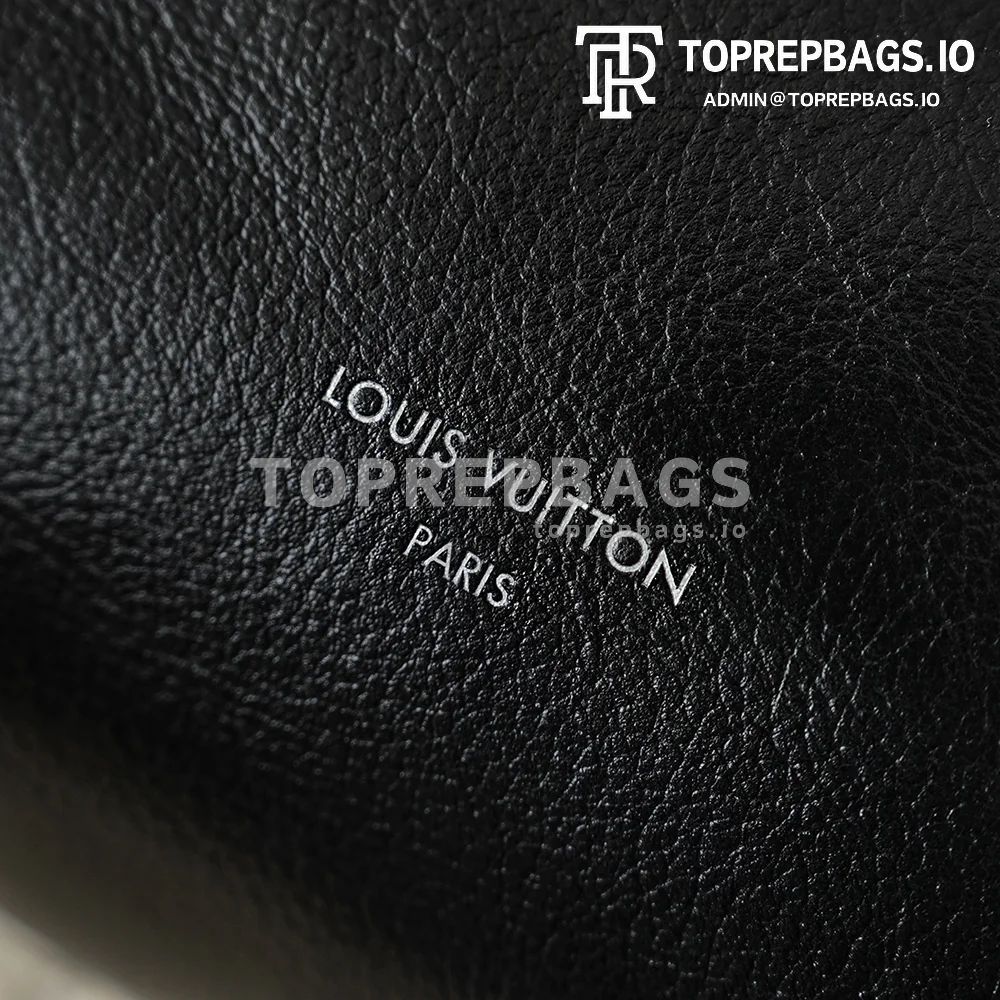 i1767505723550_6596_0_0 Louis Vuitton Express Mini in Black