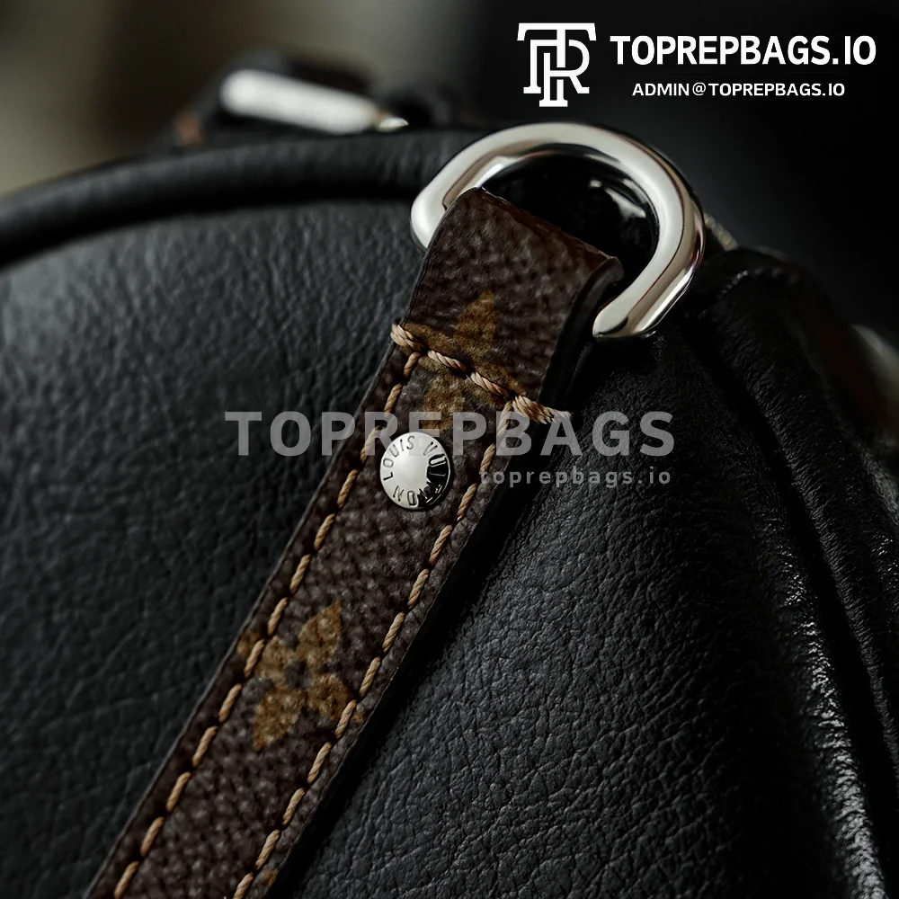 i1767505724506_3742_0_7 Louis Vuitton Express Mini in Black
