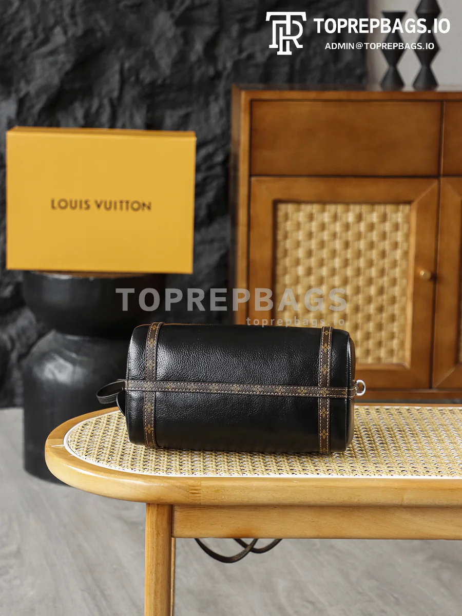 i1767505762928_9740_0_3 Louis Vuitton Express Mini in Black