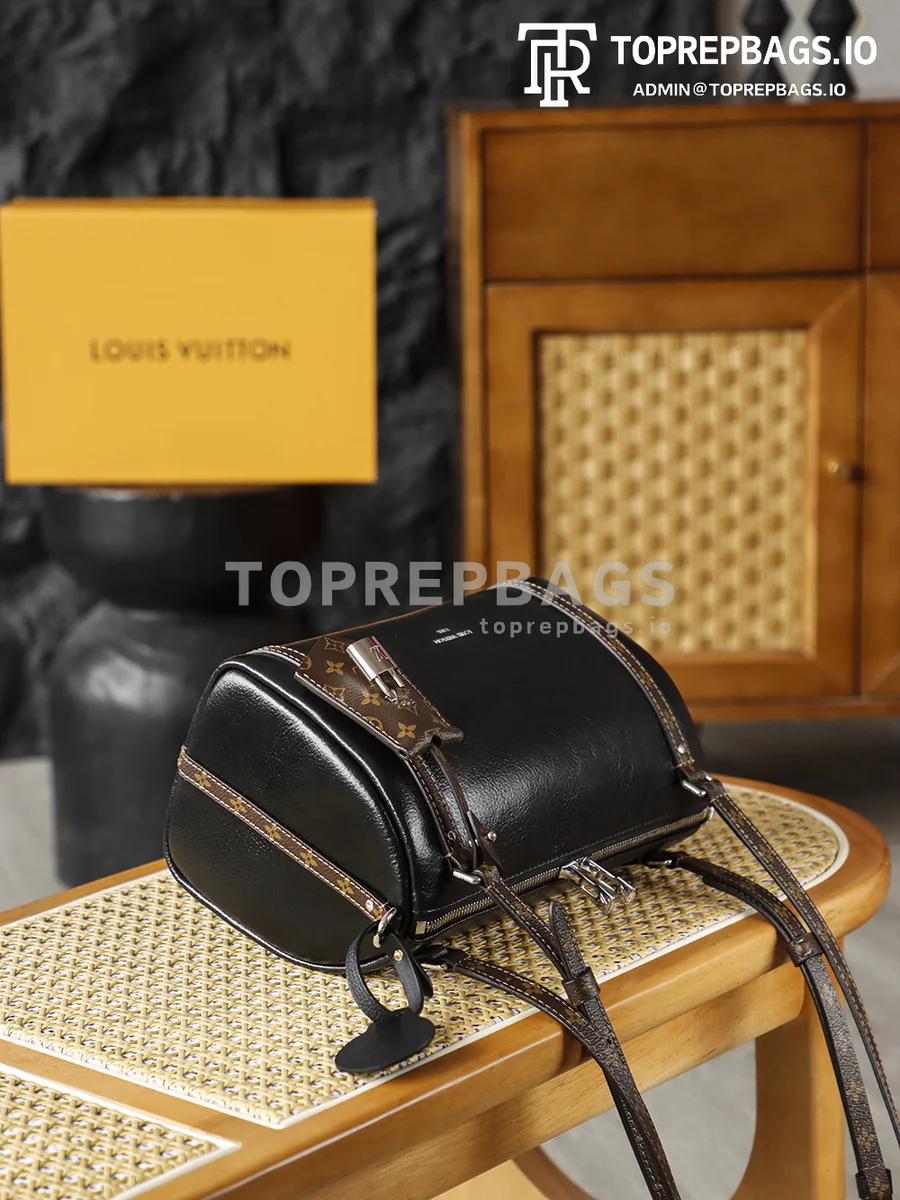 i1767505763317_2510_0_8 Louis Vuitton Express Mini in Black