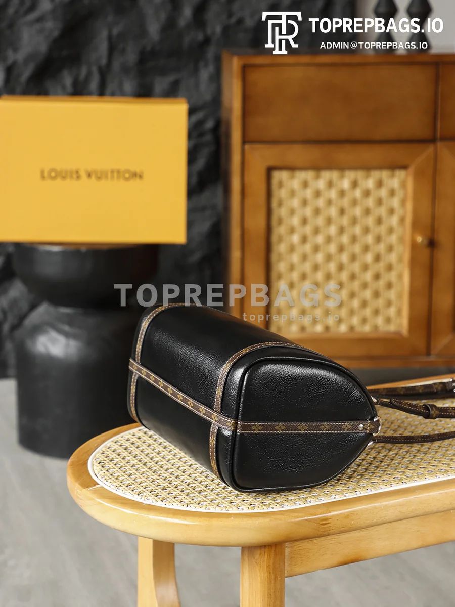 i1767505786824_7176_0_9 Louis Vuitton Express Mini in Black