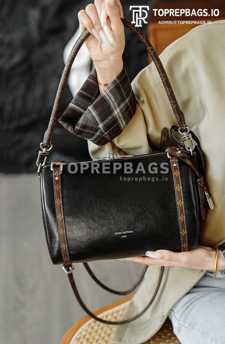 i1767505982408_45_0_5 Louis Vuitton Express Mini in Black