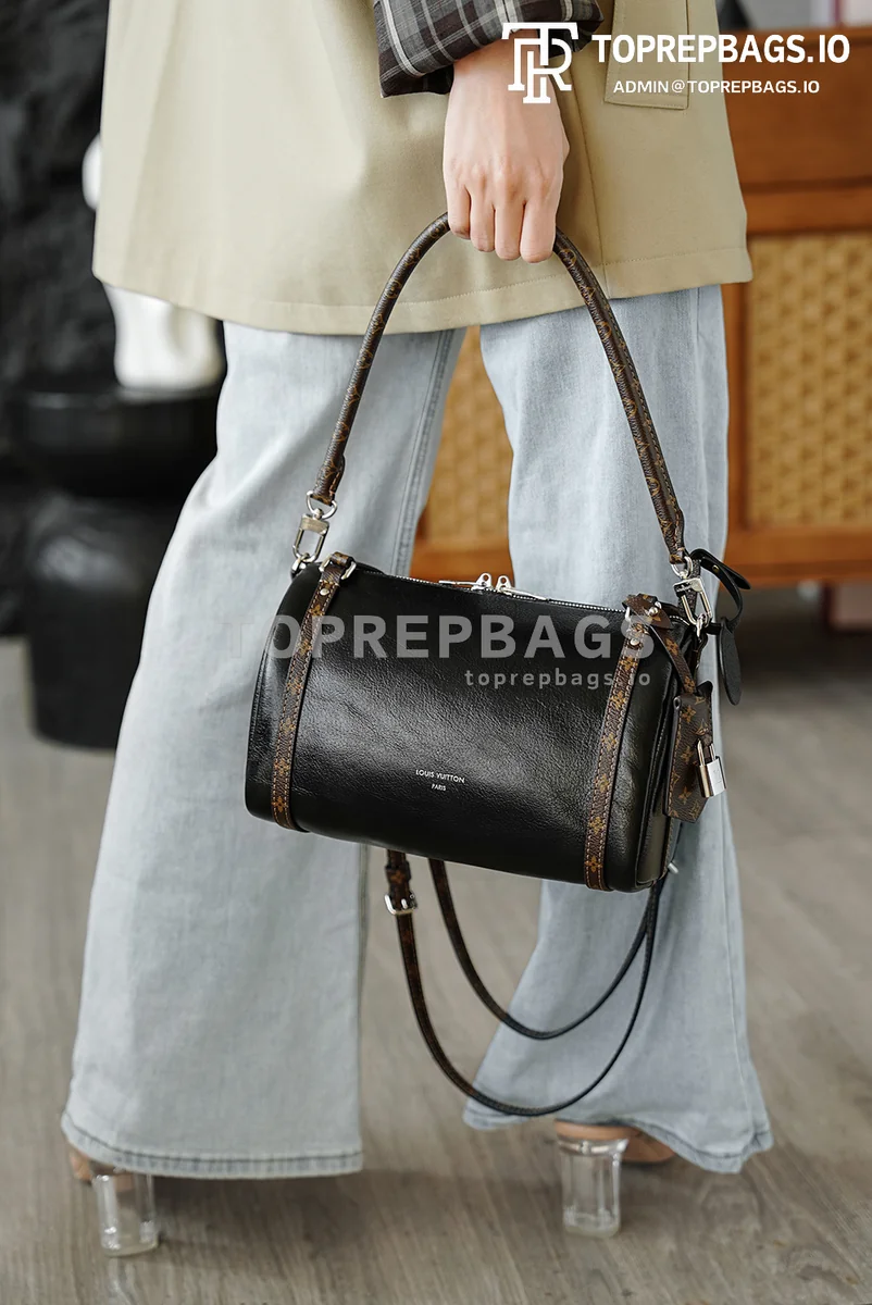 i1767505983231_5354_0_3 Louis Vuitton Express Mini in Black
