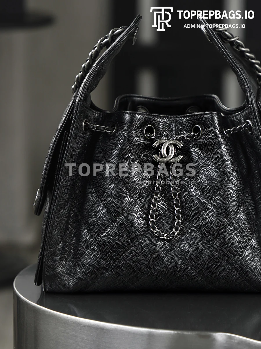 i1767603413614_6261_0_5 Chanel 25 Bag Small Hobo in Black