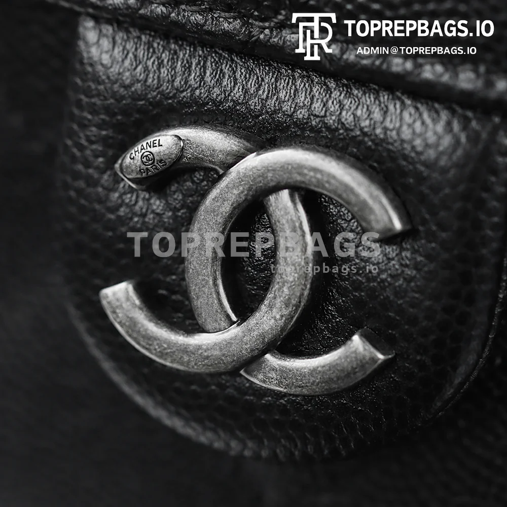 i1767603831088_8239_0_3 Chanel 25 Bag Small Hobo in Black