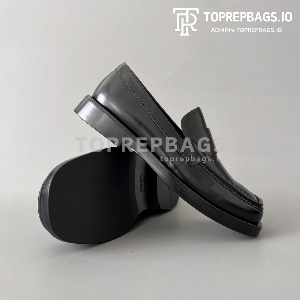 i1767690440521_2268_0_6 Prada in Black